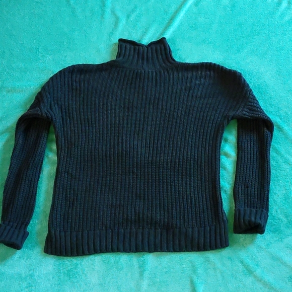 ⭐FREE⭐EXPRESS Knit Turtleneck Sweater - Picture 7 of 9